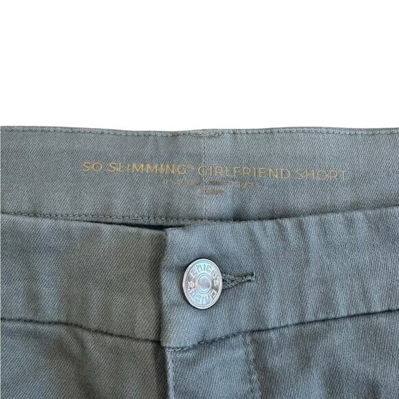 CHICO’s Green roll cuff stretch shorts Size 3 /18 - Picture 4 of 10